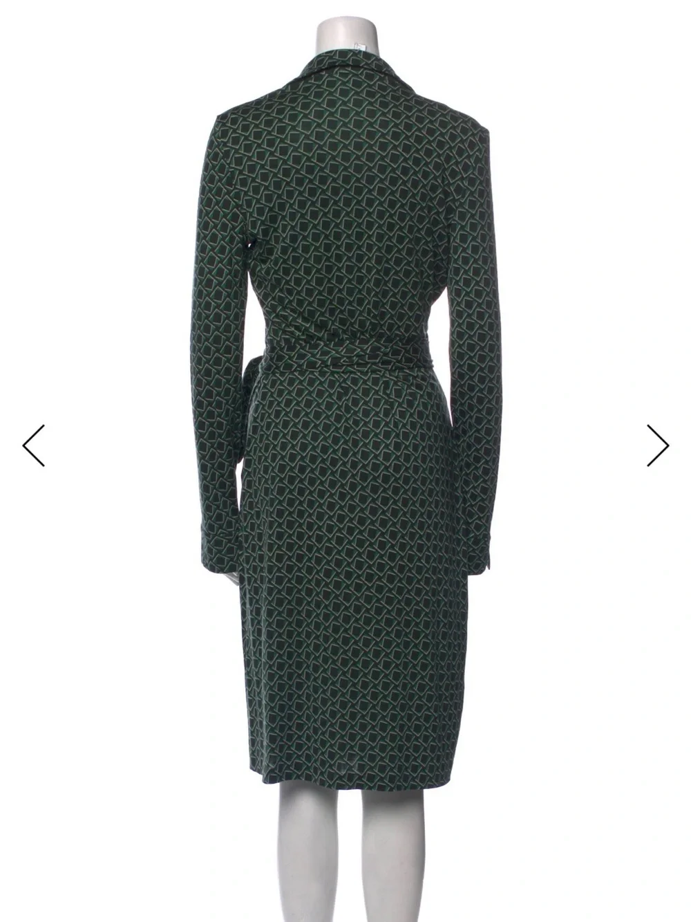 Diane Von Furstenberg signature dvf